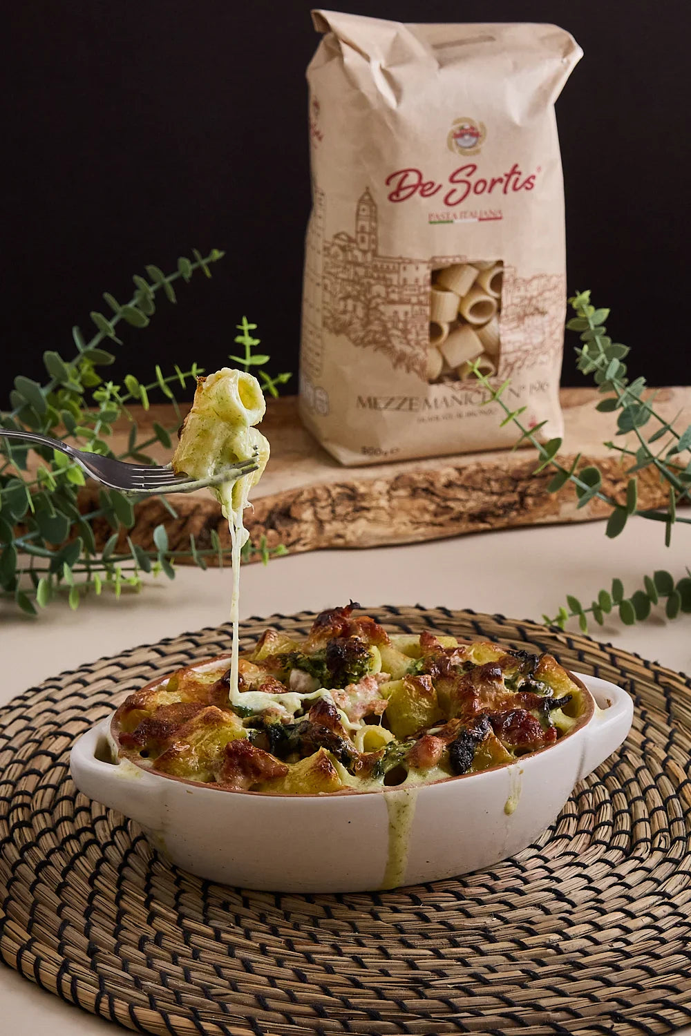 Mezze maniche salsiccia e friarielli gratinati in forno con scamorza