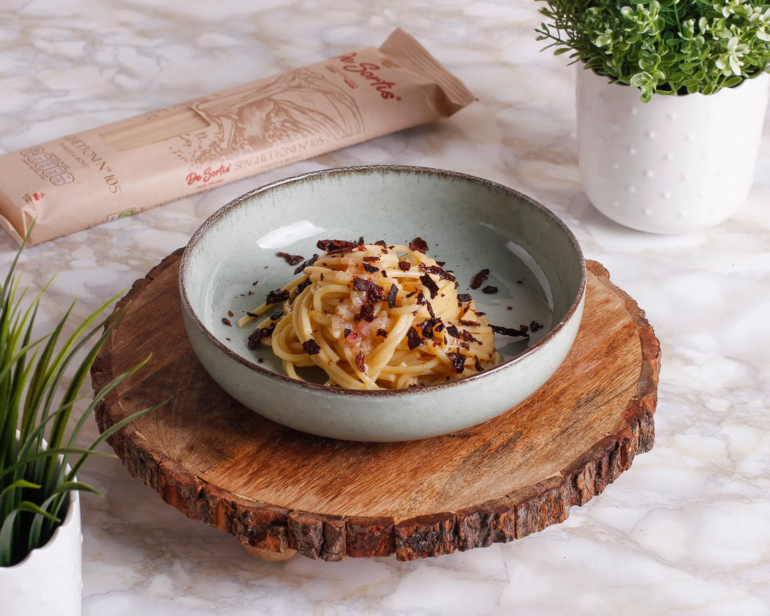 Spaghettoni allo Scalogno, limone e peperone crusco